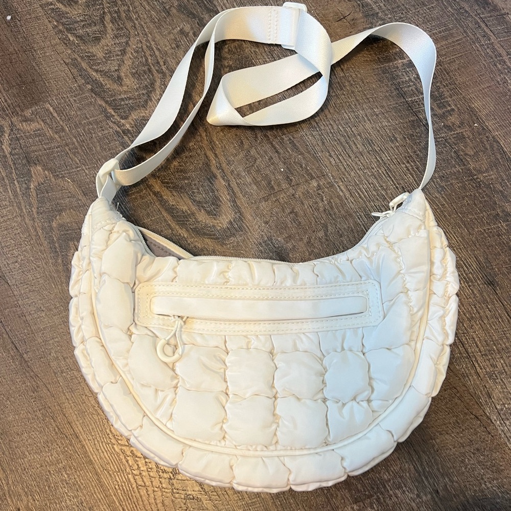 Wild Fable Cream Crossbody Bag